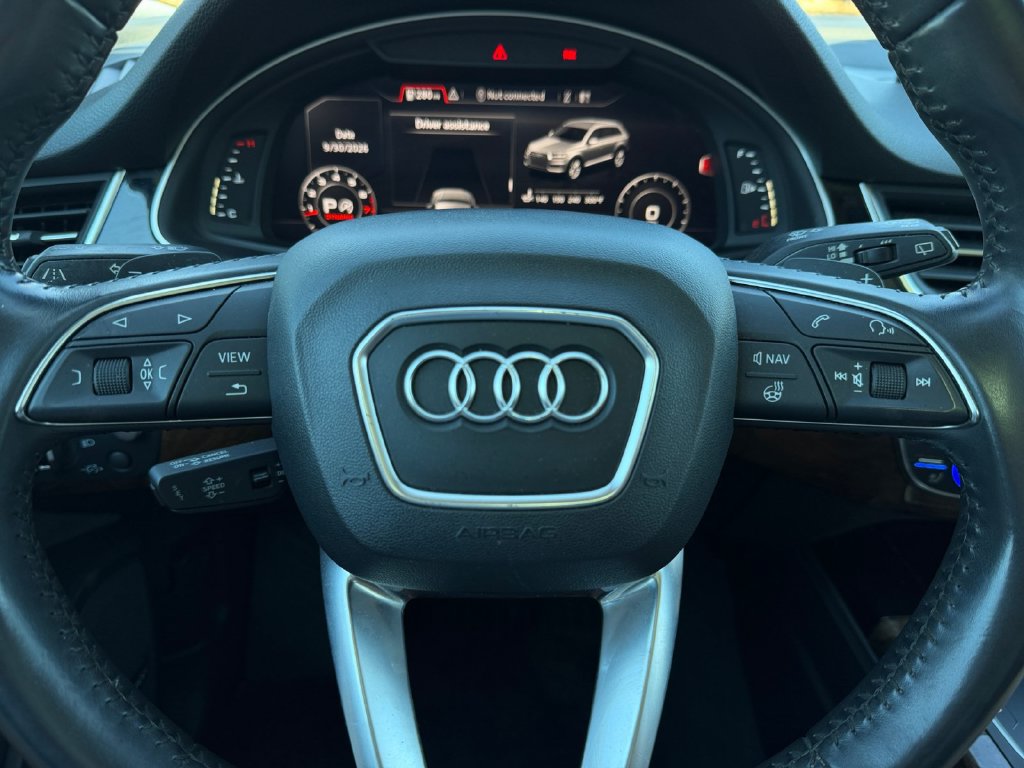 Used 2018 Audi Q7 3.0T Prestige AWD/4WD image 27