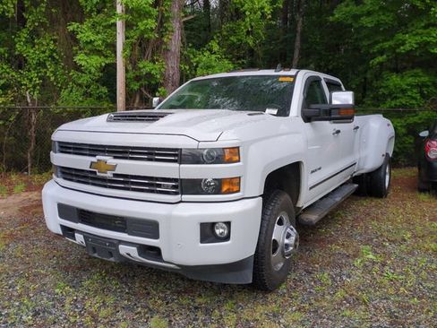 Used 2019 Chevrolet Silverado 3500 LTZ w/ Duramax Plus Package AWD/4WD image 2