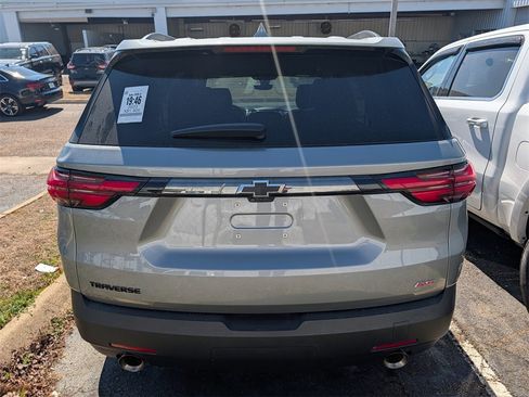 Used 2023 Chevrolet Traverse RS image 6