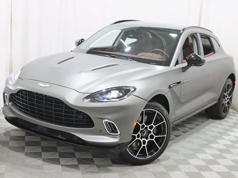 Used 2021 Aston Martin DBX image 6