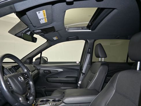 Used 2024 Honda Passport EX-L image 16