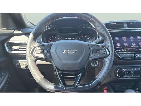 Used 2023 Chevrolet TrailBlazer RS w/ Convenience Package AWD/4WD image 14