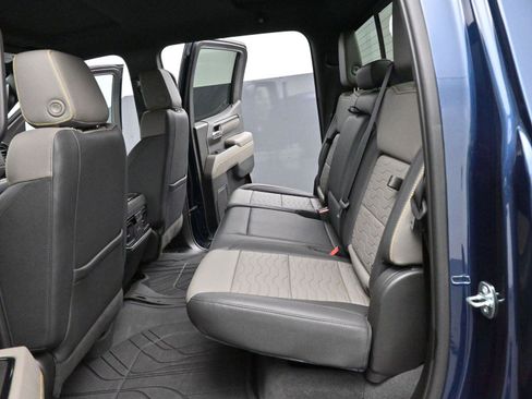 Used 2023 Chevrolet Silverado 1500 ZR2 w/ Technology Package image 29