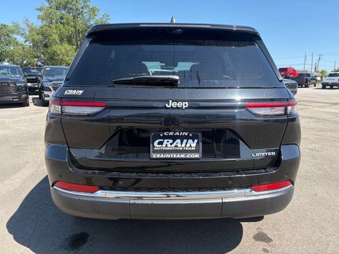 Used 2025 Jeep Grand Cherokee Limited w/ Luxury Tech Group II RWD image 6