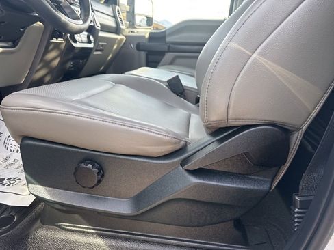 Used 2021 Ford F550 2WD Regular Cab Super Duty image 12
