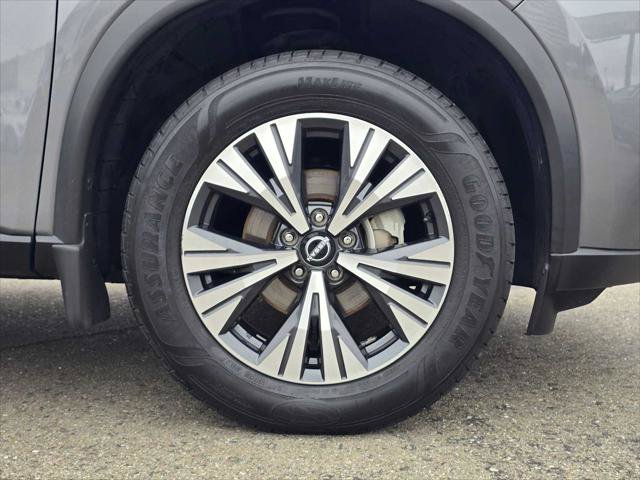 Used 2022 Nissan Rogue SV FWD image 10