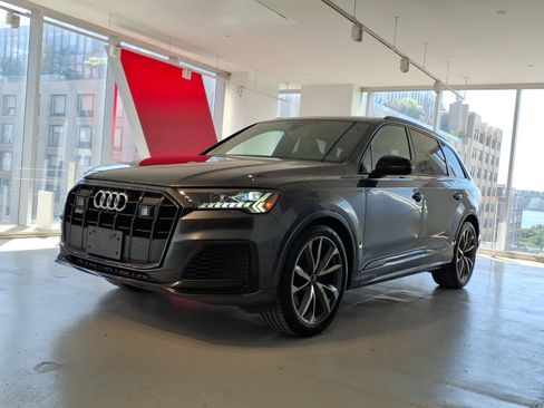 Used 2023 Audi SQ7 Prestige w/ Prestige Package AWD/4WD image 1