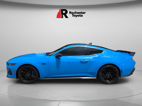 Used 2024 Ford Mustang GT Premium w/ GT Performance Package RWD image 4