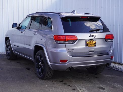 Used 2015 Jeep Grand Cherokee Altitude image 4