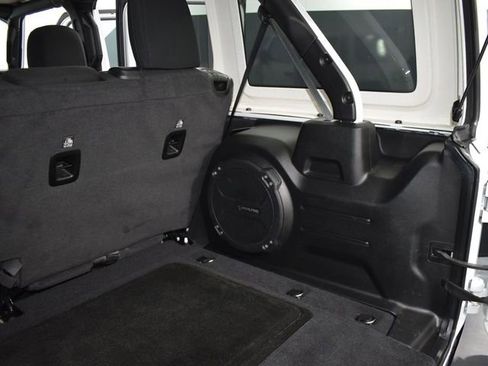 Used 2021 Jeep Wrangler Unlimited Sahara w/ Uconnect 4C Nav & Sound Group image 25