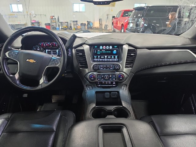 Used 2019 Chevrolet Suburban LT AWD/4WD image 4