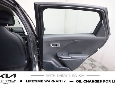 New 2026 Kia K4 LXS image 13