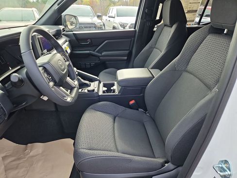 New 2026 Toyota 4Runner 2WD image 18