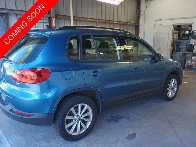 Used 2017 Volkswagen Tiguan Limited w/ Premium Package FWD image 6