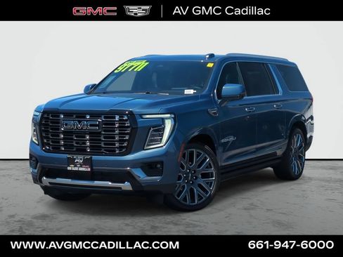 Used 2025 GMC Yukon XL Denali Ultimate AWD/4WD image 1