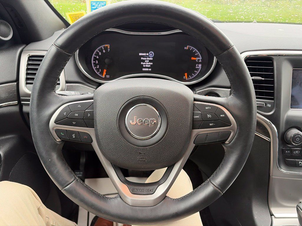 Used 2018 Jeep Grand Cherokee Limited AWD/4WD image 5