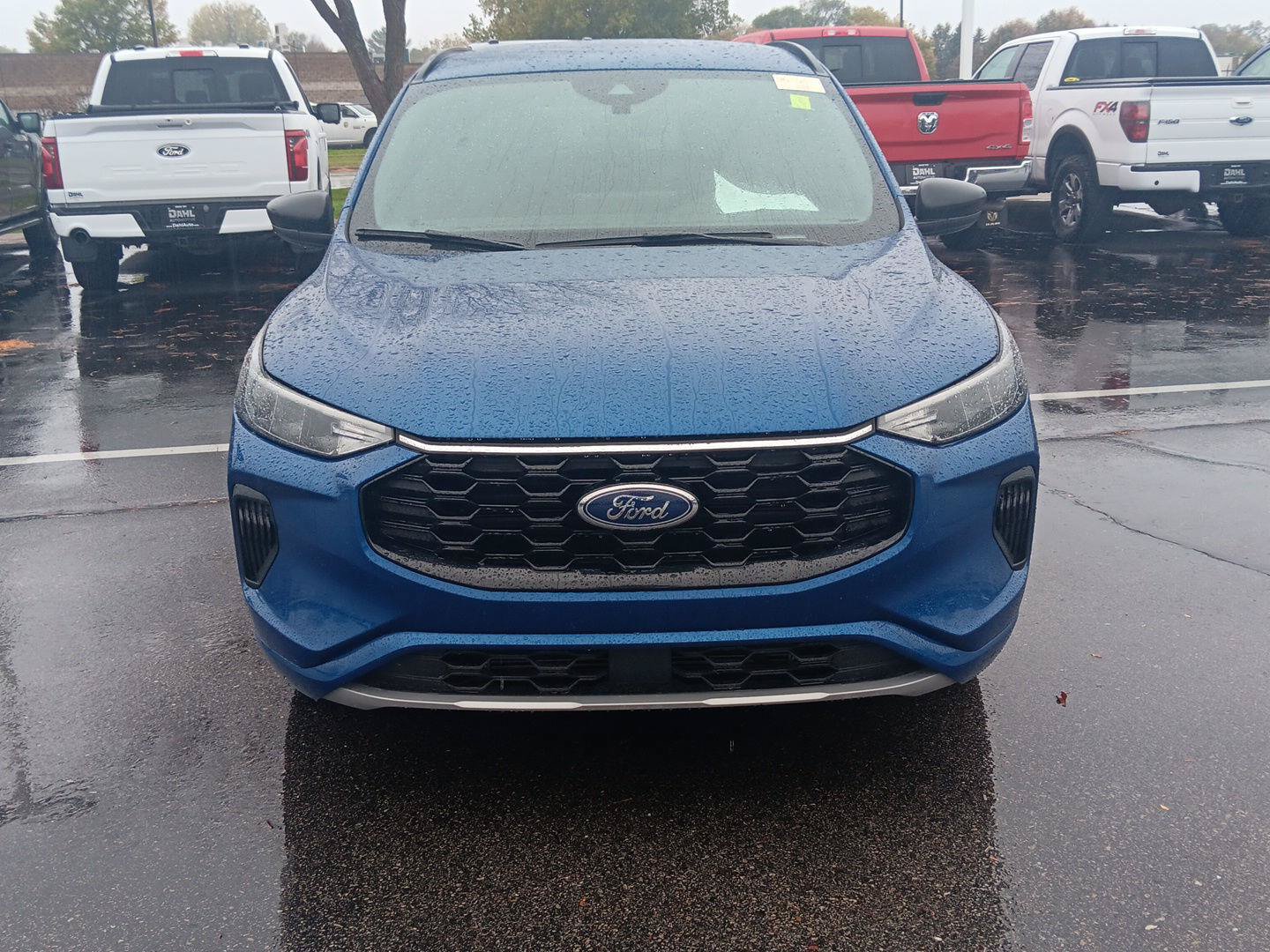 Used 2023 Ford Escape ST-Line w/ Tech Pack #1 AWD/4WD image 11