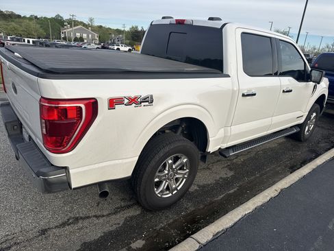 Used 2021 Ford F150 XLT w/ Equipment Group 302A High image 10