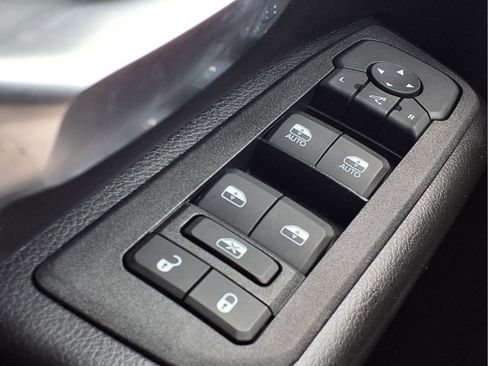 Used 2025 RAM 1500 Lone Star image 19