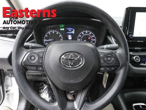 Used 2023 Toyota Corolla LE image 10