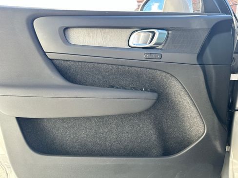 Used 2023 Volvo XC40 B5 Plus w/ Protection Package Premier image 13