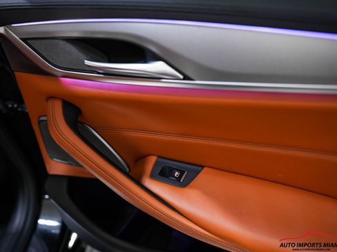 Used 2021 BMW M5 image 62