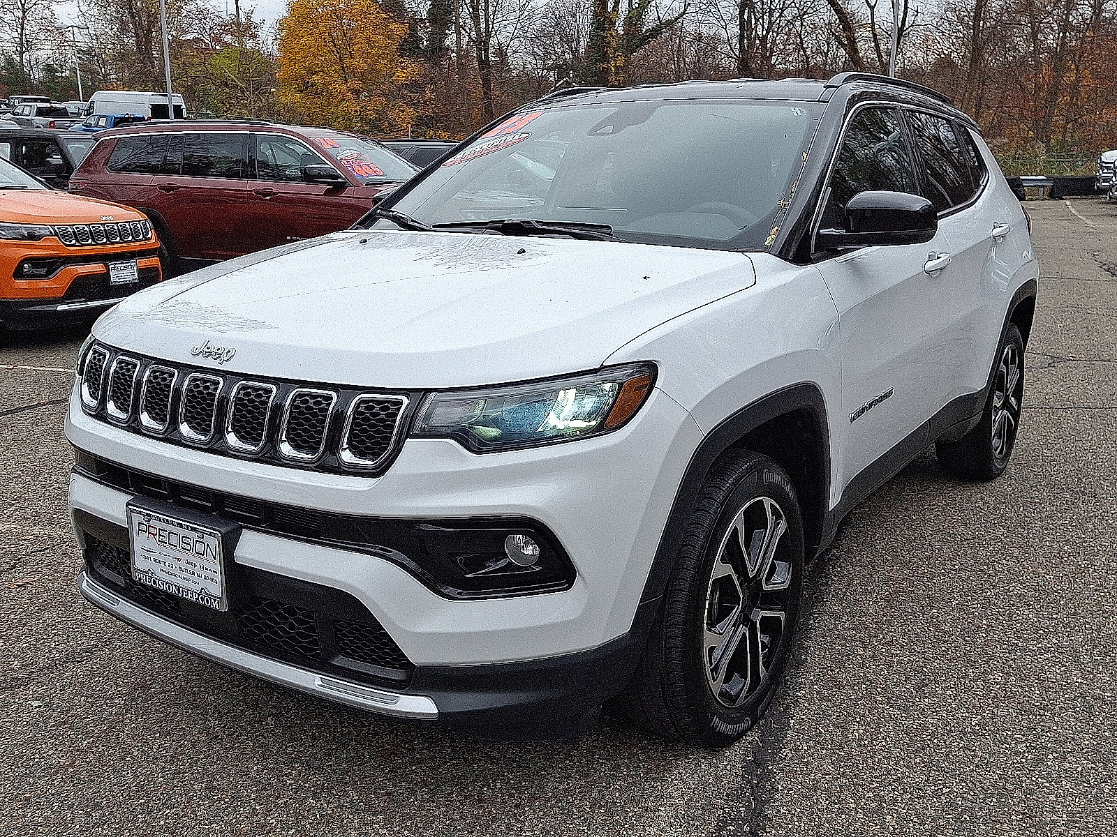 Certified 2023 Jeep Compass Limited AWD/4WD image 3