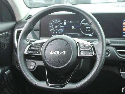 Used 2024 Kia Seltos SX w/ SX Sunroof Package image 14