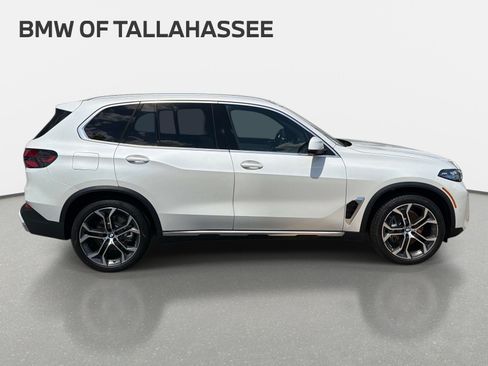 New 2026 BMW X5 xDrive40i w/ Climate Comfort Package AWD/4WD image 4