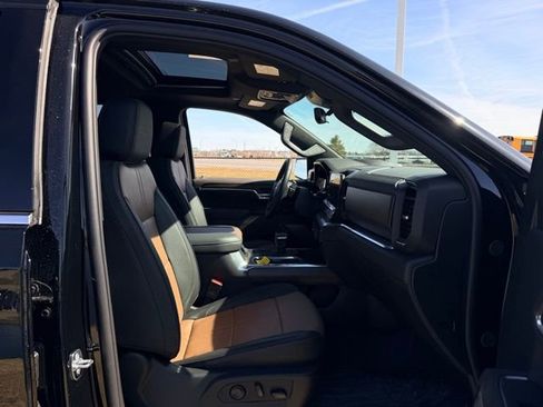 Used 2026 Chevrolet Silverado 1500 High Country w/ High Country Premium Package image 11