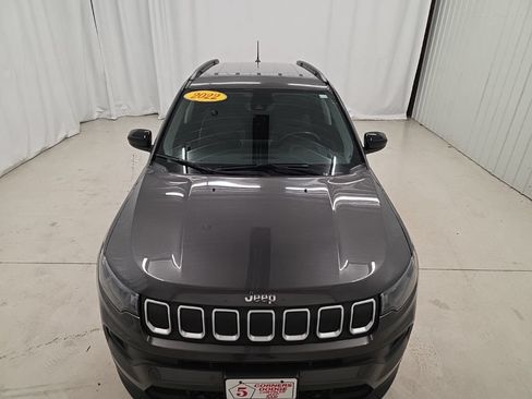 Used 2022 Jeep Compass Latitude w/ Convenience Group AWD/4WD image 9