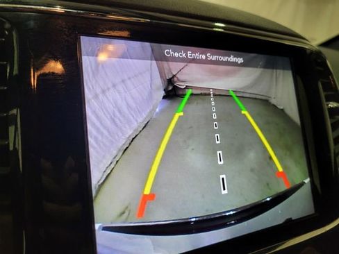 Used 2019 Jeep Grand Cherokee Limited image 10