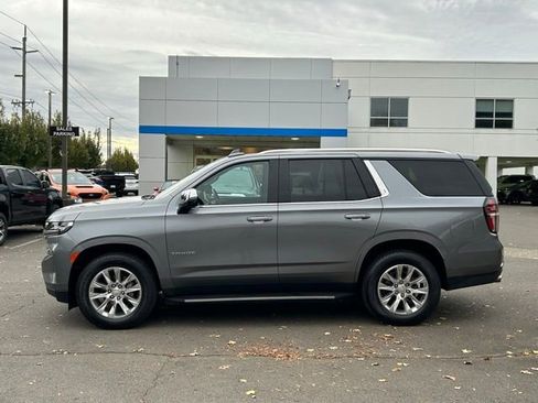 Used 2021 Chevrolet Tahoe Premier w/ Premium Package image 4