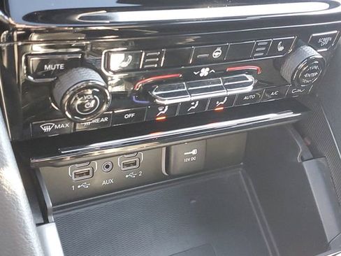 Used 2024 Jeep Grand Cherokee Altitude image 28