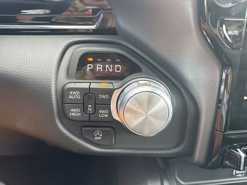 New 2026 RAM 1500 Laramie AWD/4WD image 13