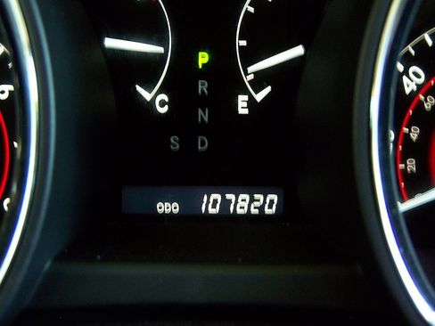 Used 2012 Toyota Highlander SE w/ Tow Pkg AWD/4WD image 8