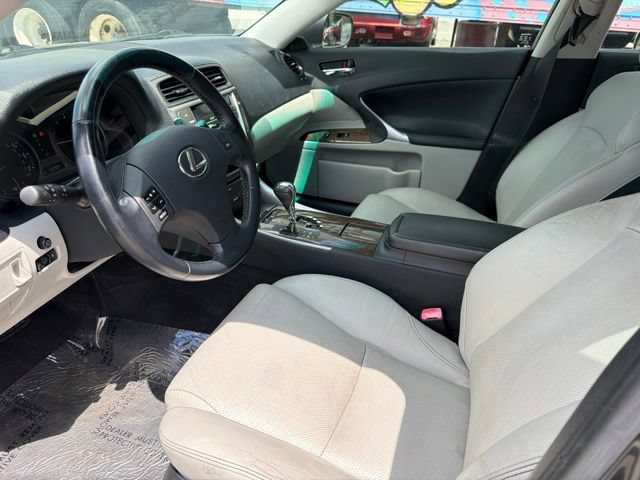 Used 2009 Lexus IS 250 AWD w/ Premium Pkg image 9