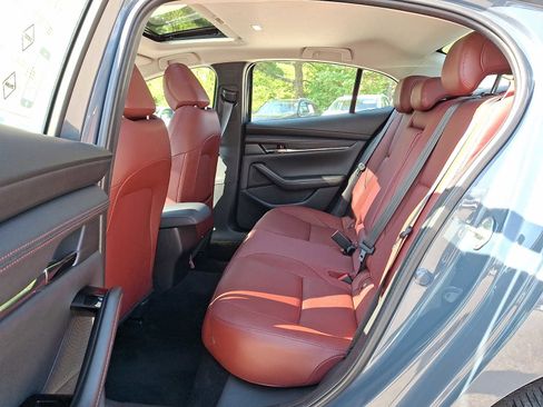 Used 2023 MAZDA MAZDA3 s FWD image 23