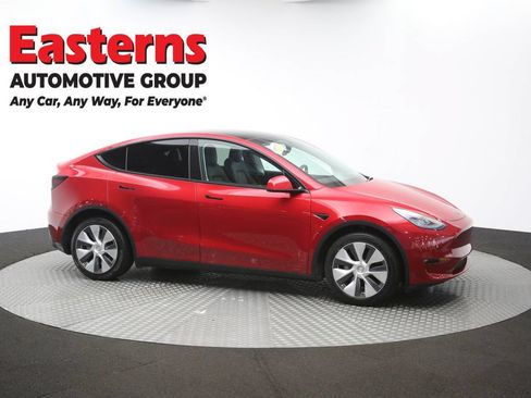 Used 2021 Tesla Model Y Long Range AWD/4WD image 41