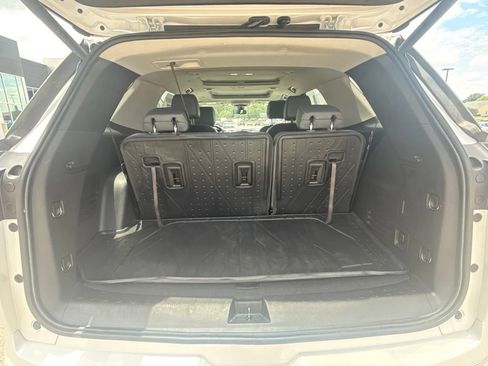 Used 2021 Chevrolet Traverse Premier w/ LPO, Floor Liner Package AWD/4WD image 10