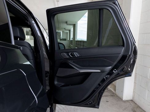 New 2026 BMW X5 xDrive50e image 22