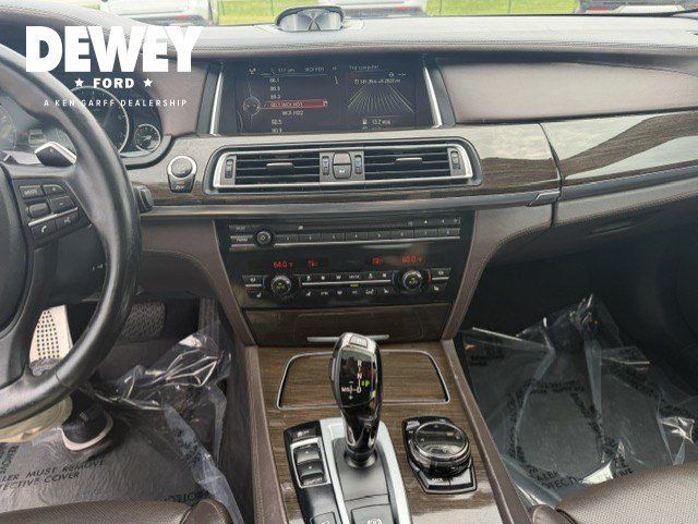 Used 2014 BMW 750Li RWD image 17