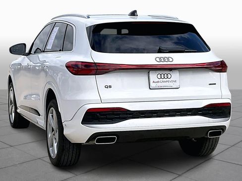 Certified 2025 Audi Q5 Premium w/ Convenience Package image 10