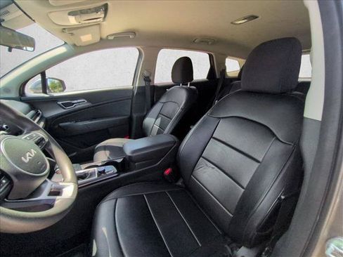 Used 2023 Kia Sportage LX FWD image 14