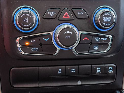 Used 2018 RAM 1500 Big Horn AWD/4WD image 18