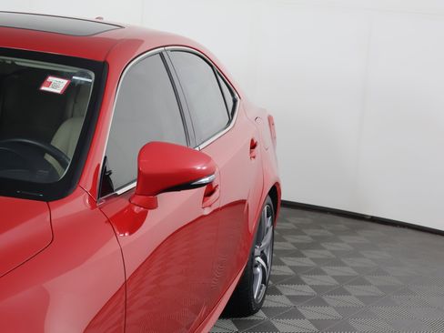Used 2019 Lexus IS 300 w/ Premium Package image 13