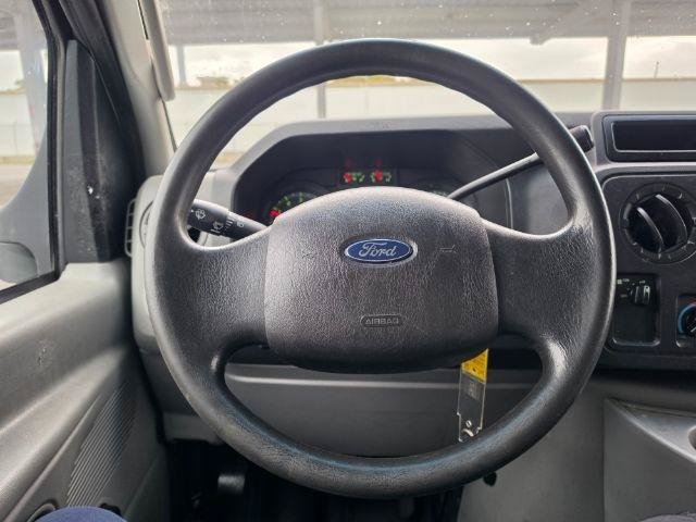 Used 2011 Ford E-450 and Econoline 450 Super Duty RWD image 10
