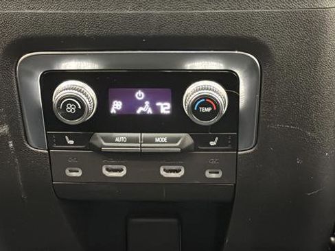 Used 2023 GMC Yukon XL Denali Ultimate AWD/4WD image 36