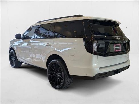New 2025 Ford Expedition Active image 8