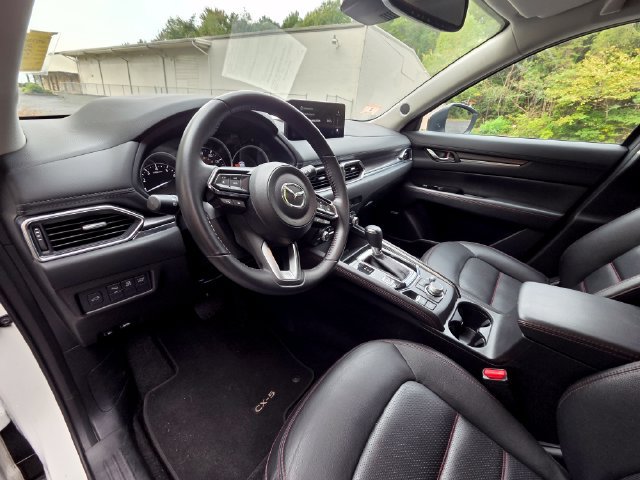 Used 2025 MAZDA CX-5 Carbon Edition AWD/4WD image 16